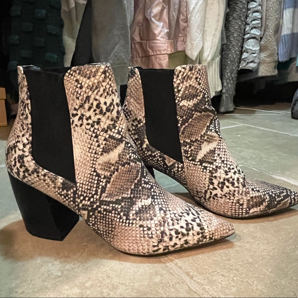 Snake skin boot